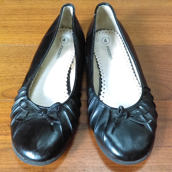 xhilaration Black Flats - Picture 1 of 5